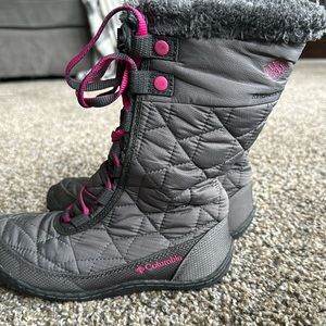 Girls Columbia size 2 Winter boots
